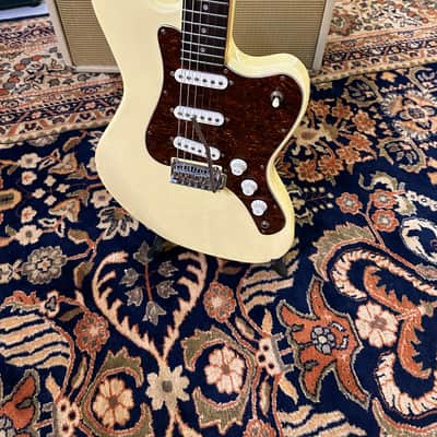 Hohner JT60 (Hollywood) 1992-1996  - Cream / Ivory Floyd Rose ER Pick Ups ( Very Rare) image 2