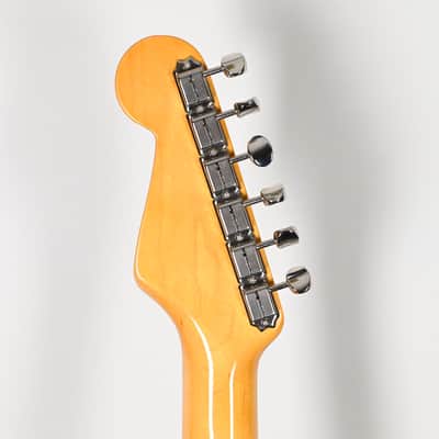 Fender 70th Anniversary American Vintage II 1954 Stratocaster- 2 Color Sunburst 2024 (V703802) image 9