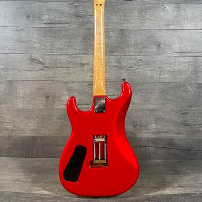 Kramer Baretta 1984 Red image 12