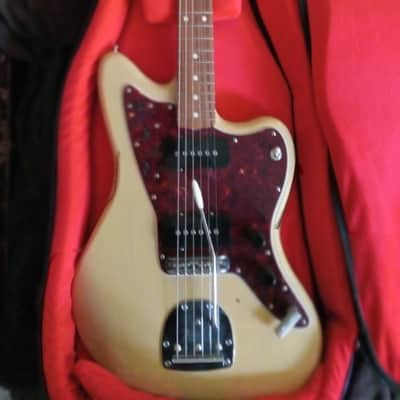 Fender Jazzmaster 2018 - Trans Butterscotch image 8