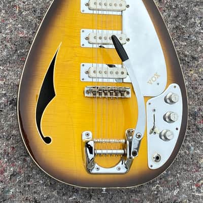 Vox SPITFIRE MARK VI ACOUSTIC 1965 - Sunburst Flammed image 2