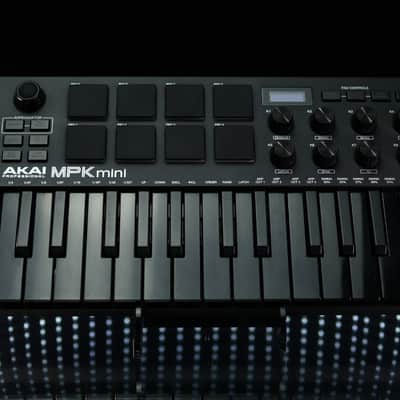 Akai — MPK Mini — 25 Key MIDI Controller