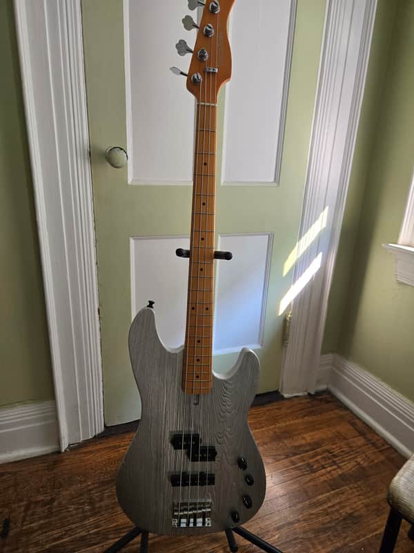 Sire Marcus Miller P6