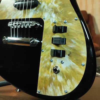Borisov Style Custom Guitar Soviet Era Remake Modern USSR Tribute Built-in Fuzz image 6