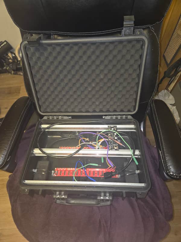 Trogotronic collier m/168 case image 1