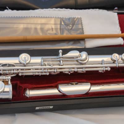 Yamaha YFL-561H (now 667H) Professional Flute All Silver Open-hole *Made in Japan *Cleaned & Serviced image 10