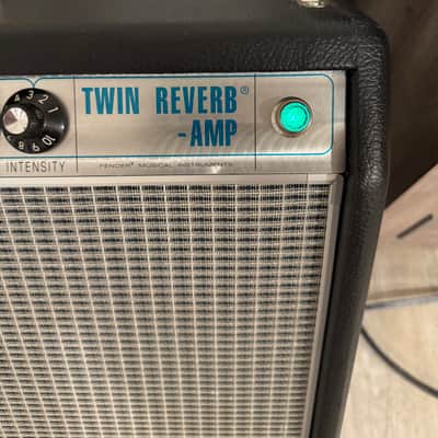 Fender '68 Custom Twin Reverb-Amp 2-Channel 85-Watt 2x12" Guitar Combo 2013 - Present - Black image 4