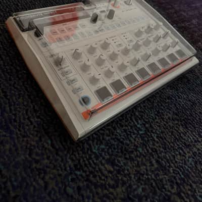 Arturia DrumBrute Impact 1984 Edition - White image 2