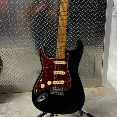 Fender Stratocaster - Black (Red Tortoise P.G.) image 1
