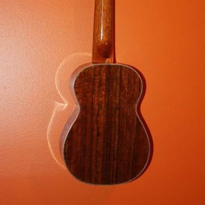Ohana SK-70BA Solid Spruce & Applewood Matte Soprano Ukulele + Bag -Demo image 4