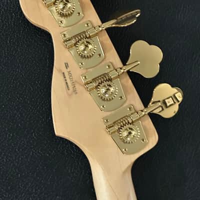 Fender MJT Fretless Jazz Bass 2014-2020 - Natural Relic image 5