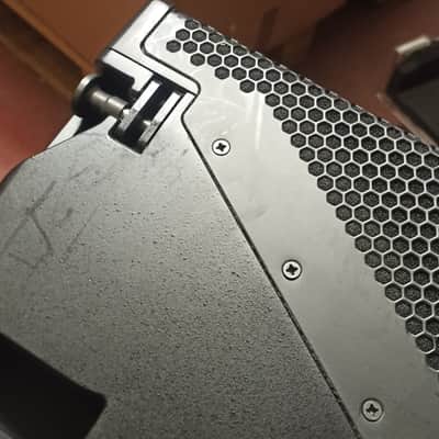 Martin Audio MLA Mini, demo system packaged in transport cases and covers image 23