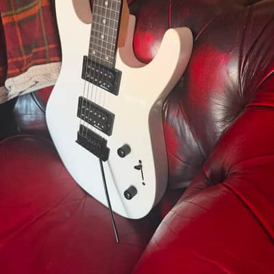 Jackson JS Series JS12 Dinky with Amaranth Fretboard 2024 Snow White Full Pro Set Up, Frets Dressed, Rolled Edges image 5