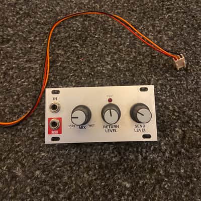 Intellijel Pedal I / O 1U Effects Pedal Send / Return & High Impedance band Instrument Input Module 2020 - Silver image 1