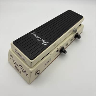 Fulltone Mini Deja Vibe MDV-2 Guitar Pedal image 3