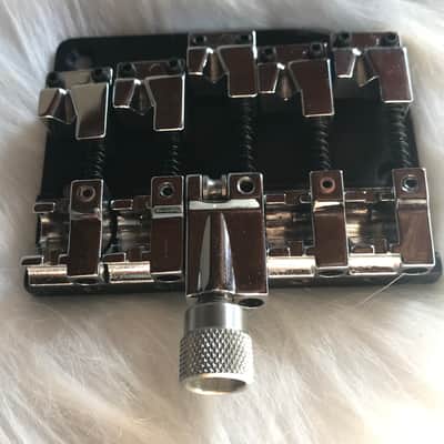 Wilkinson 4+1 5-string Conversion Bass Bridge - chrome image 4