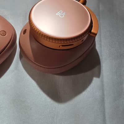 Bang & Olufsen H100 2025 image 6