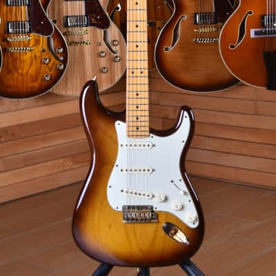 Fender 75th Anniversary Commemorative Stratocaster Maple Neck 2-Color Bourbon Burst image 1