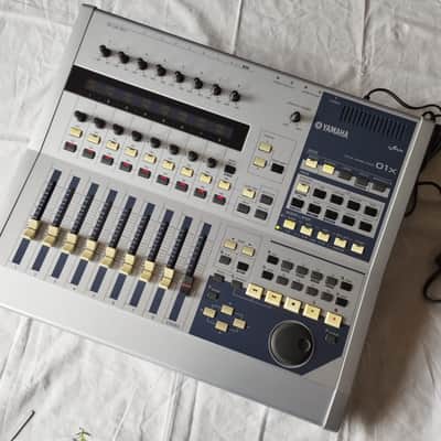 Yamaha 01X mLAN Digital Mixing Studio image 1