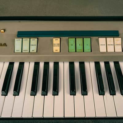 Farfisa Mini Compact 37-Key Organ 1964 - 1968 - Gray with White-Black Keys image 5