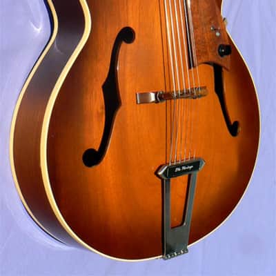 1993 Heritage Eagle: Rare Model, All Carved 17" Body, US Pro Quality, Best Buy! image 2
