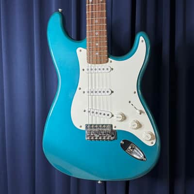 Fernandes Strat Copy - Teal image 3