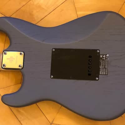 Donner Standard Series Stratocaster style Gray Electric Guitar Single Coil Pickups Soft Case, Strap image 15