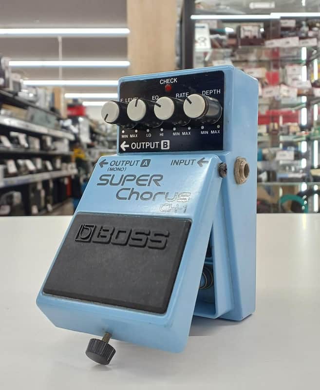 Boss CH-1