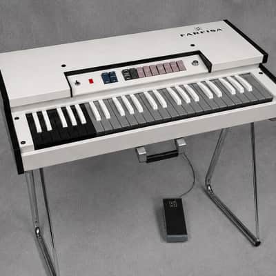 Farfisa FAST 3 ✅ Rare Vintage Italian Combo Organ ✅ Iconic Psychedelic 70s Transistor Sound ✅ Fully Checked & Cleaned ✅ Striking "FAST" Series Aesthetic ✅ Worldwide Shipping image 4