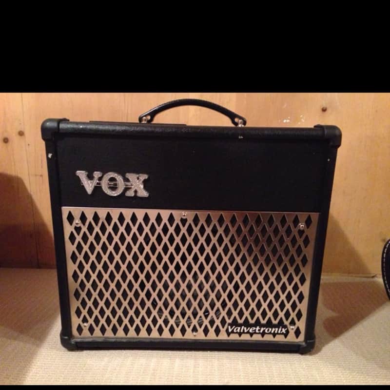 Vox VT15 Valvetronix Used Tube Amp image 1