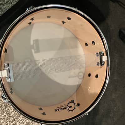 Pearl Decade Maple 14x5.5" Snare Piano Black image 8