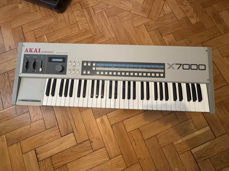 Akai X7000 Sampling Keyboard 1980s Silver image 1