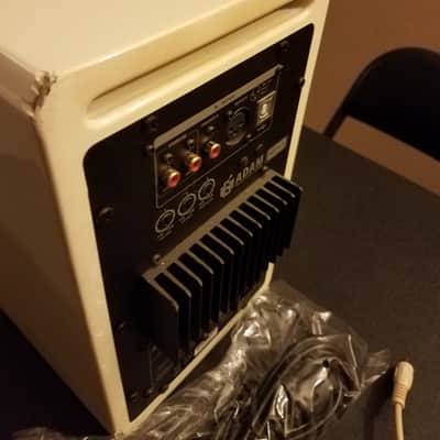 ADAM Artist 5 2014 White Pair with 1 dead power section on 1 speaker image 2