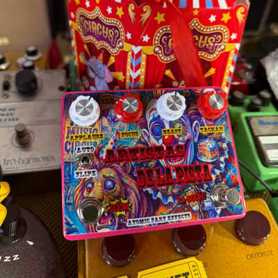 Atomic Fart Effects ARTISTAS DE LA PISTA Hand Made Left : (Based in Gold “Klon Centaur & Booster Ecoplex EP2 image 4