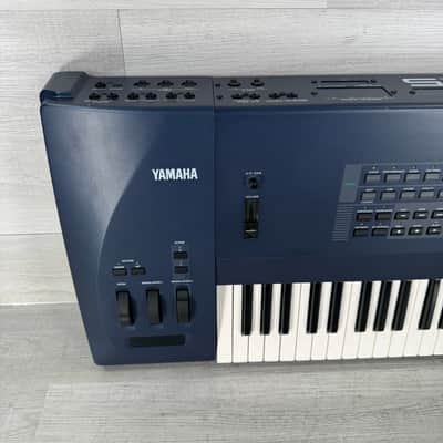 Yamaha EX5 Synthesizer - 76-key image 2