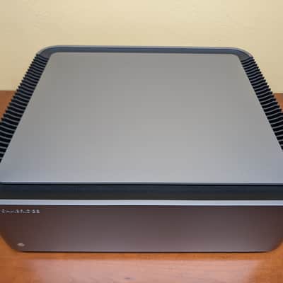Cambridge Audio Edge M Monoblock Amplifiers (Pair) - Showroom Demo Boxed image 4