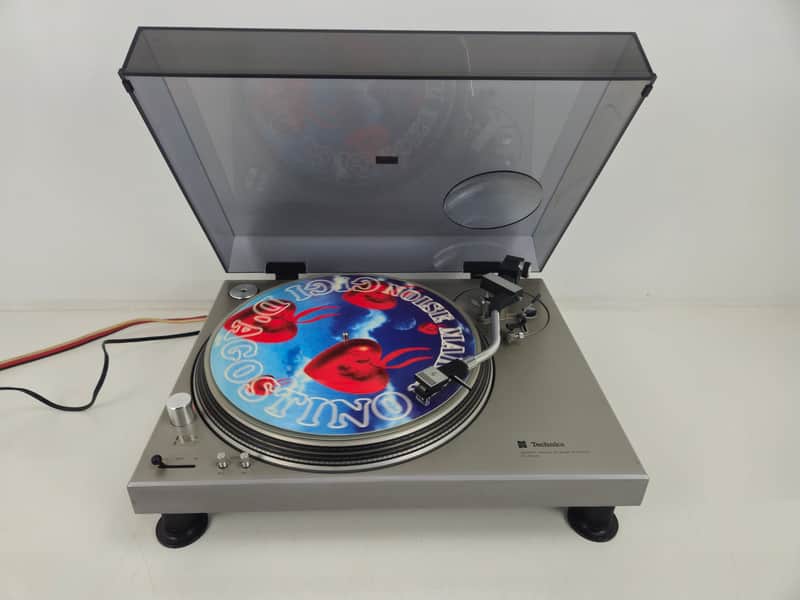 Technics - SL1200 MK1 - Direct-Drive Turntable - Dustcover - Shure SDS3 Cartridge image 1