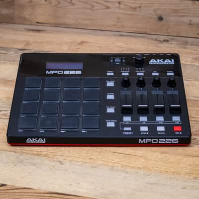Akai MPD226 USB/MIDI Pad Controller Control Surface MPD-226 Production U284839 image 4