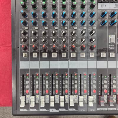 Yamaha MGP12X 12 Channel Analog Mixing Console  - Black image 5