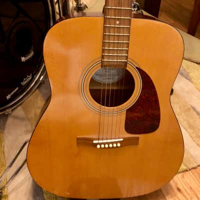 Fender DG-7 Acoustic Guitar With Vintage Wood Case, Capo, and Strap image 2
