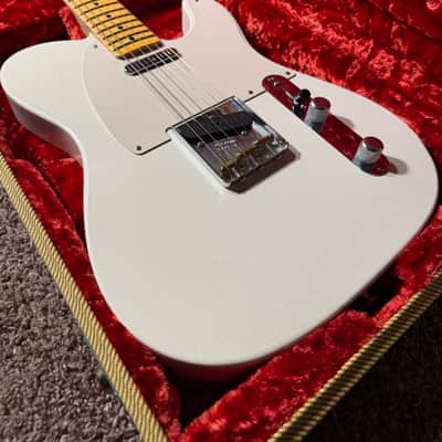 Fender 2012 Custom Shop '50s Reissue Telecaster Relic - Arctic White image 10