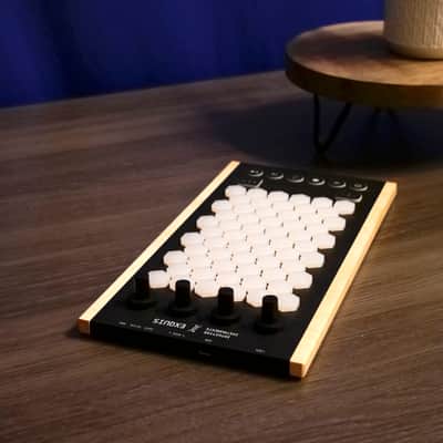 Intuitive Instruments Exquis Deluxe 61-Key MPE MIDI and CV Controller - Light Wood image 3