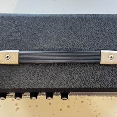 Fender Vibro Champ 6-Watt 1x8" 1977 Silverface image 3