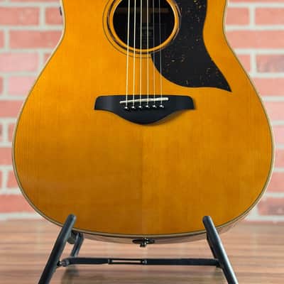 Yamaha AC5M ARE Concert Cutaway Acoustic-electric Guitar - Vintage Natural image 2