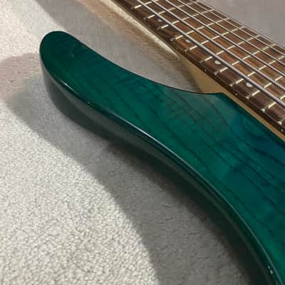 WashBurn BANTAM XB - 600 1994 - 1998 - TRANSPARENT GREEN 6 String image 13
