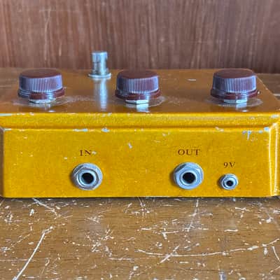 Klon Centaur Professional Overdrive Boost Pedal Gold color image 4