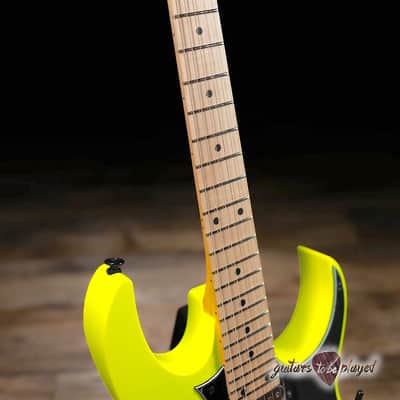 Ibanez RG550 Genesis Made-In-Japan HSH Guitar – Desert Sun Yellow image 4
