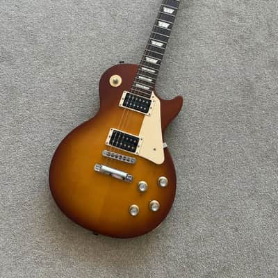 Gibson Les Paul Studio '50s Tribute with Humbuckers 2011 - 2015 - Satin Honeyburst image 1
