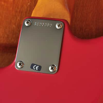 Fender Mark Knopfler Stratocaster Unplayed Early Serial# Darker Red Ultimate Collectable image 13