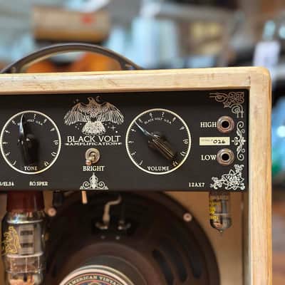 Black Volt The Hawk 15W Hand-Wired 10" Combo image 8